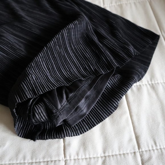 Banana Republic Black Satin Pleated Wide Leg Flowy Plisse Pant NWT - Picture 8 of 11